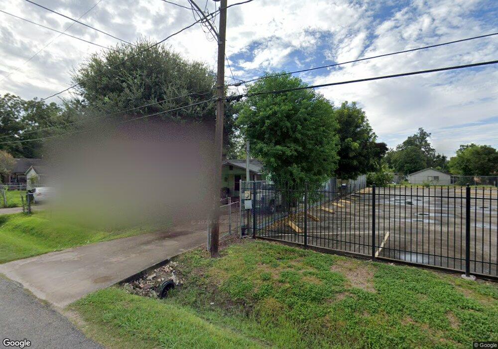 3218 Creston Dr, Houston, TX 77026 - photo 1