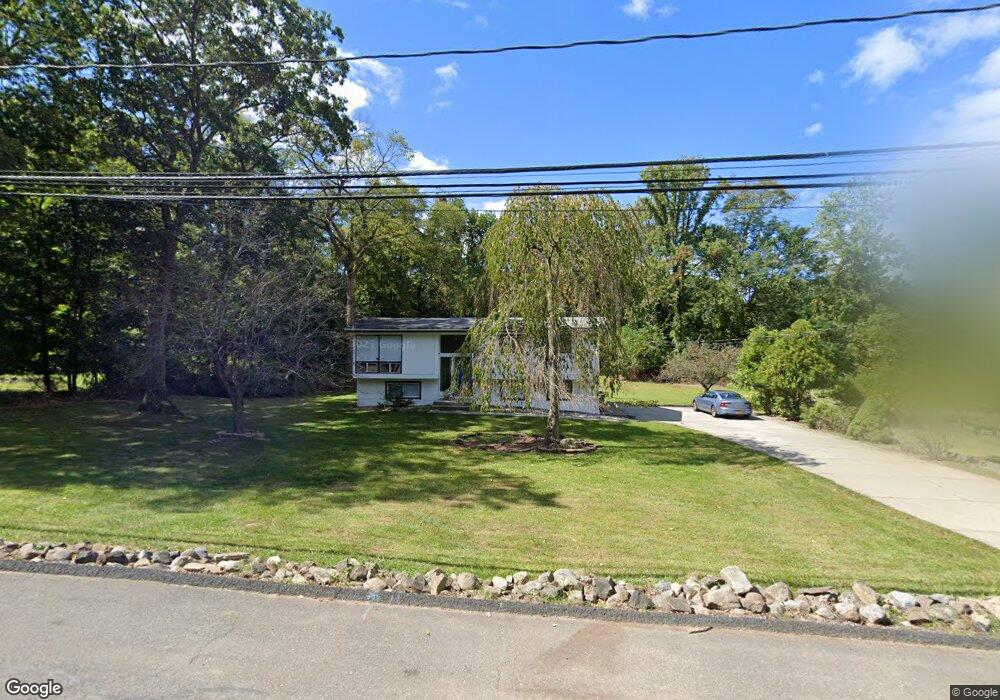 5 Roble Rd, Suffern, NY 10901 - photo 1