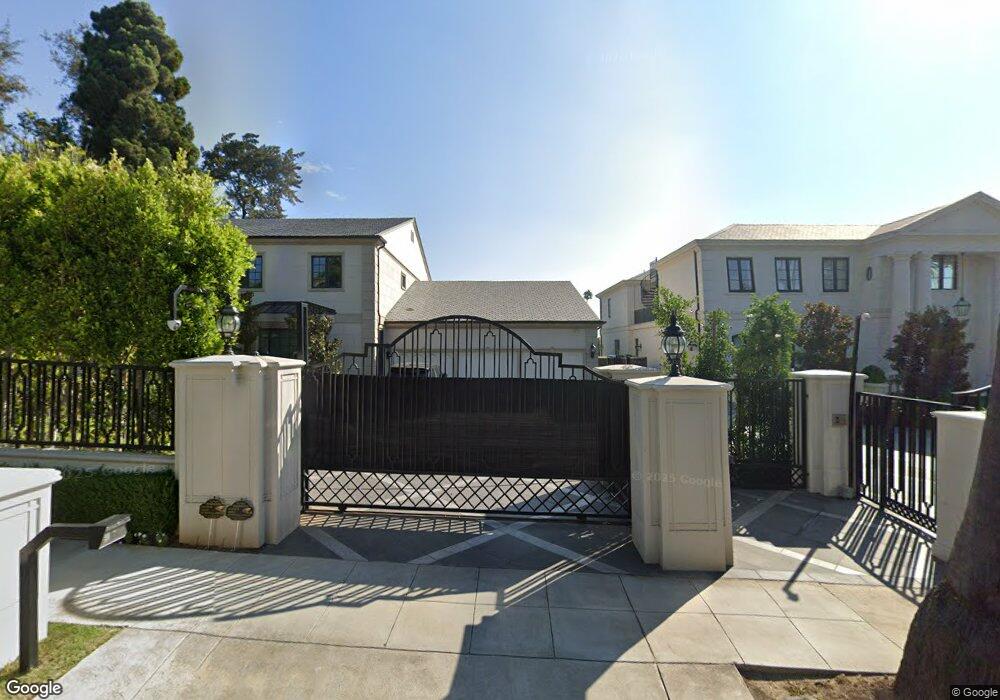 914 N Crescent Dr, Beverly Hills, CA 90210 - photo 1