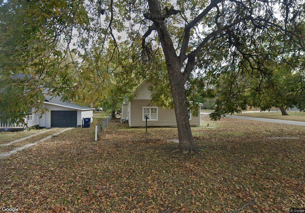 111 S Vine Ave, Cleveland, OK 74020 - photo 1