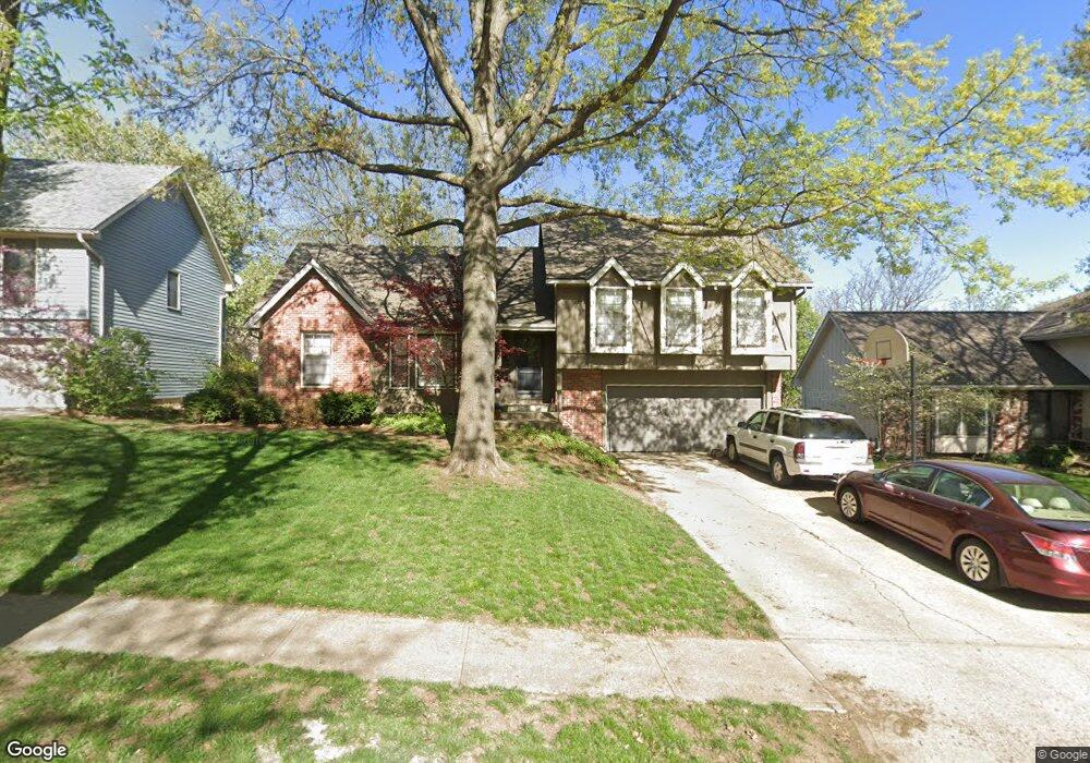 7923 Hauser St, Lenexa, KS 66215 - photo 1