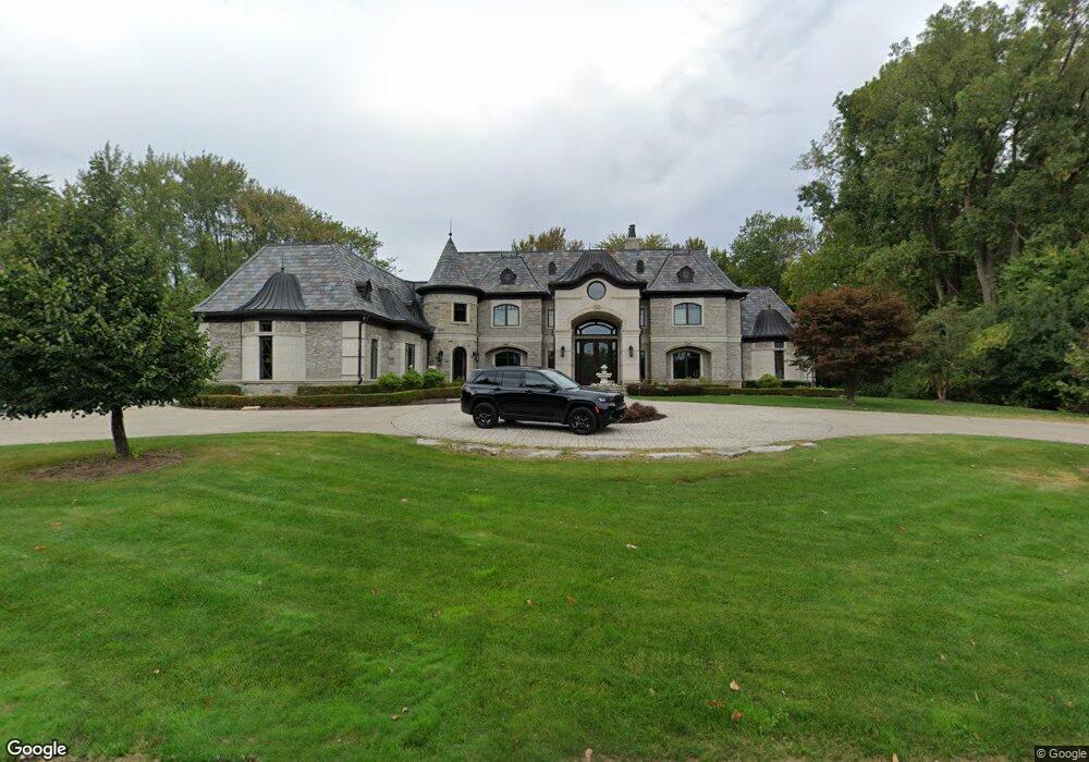 5247 Clarendon Crest St, Bloomfield Hills, MI 48302 - photo 1