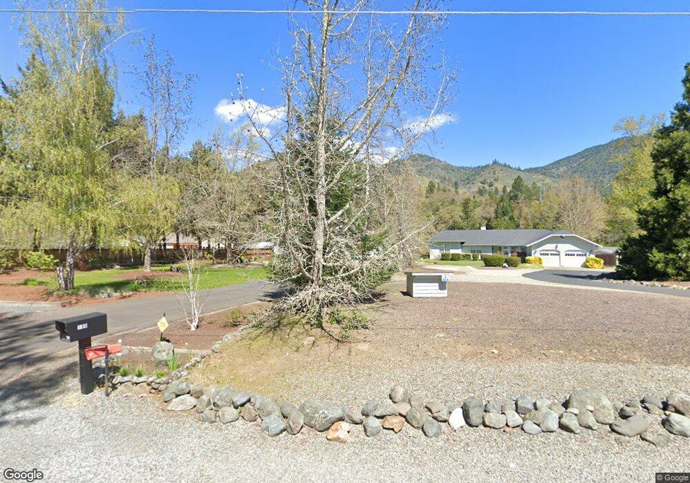 210 Chinook Park Ln, Grants Pass, OR 97527 - photo 1