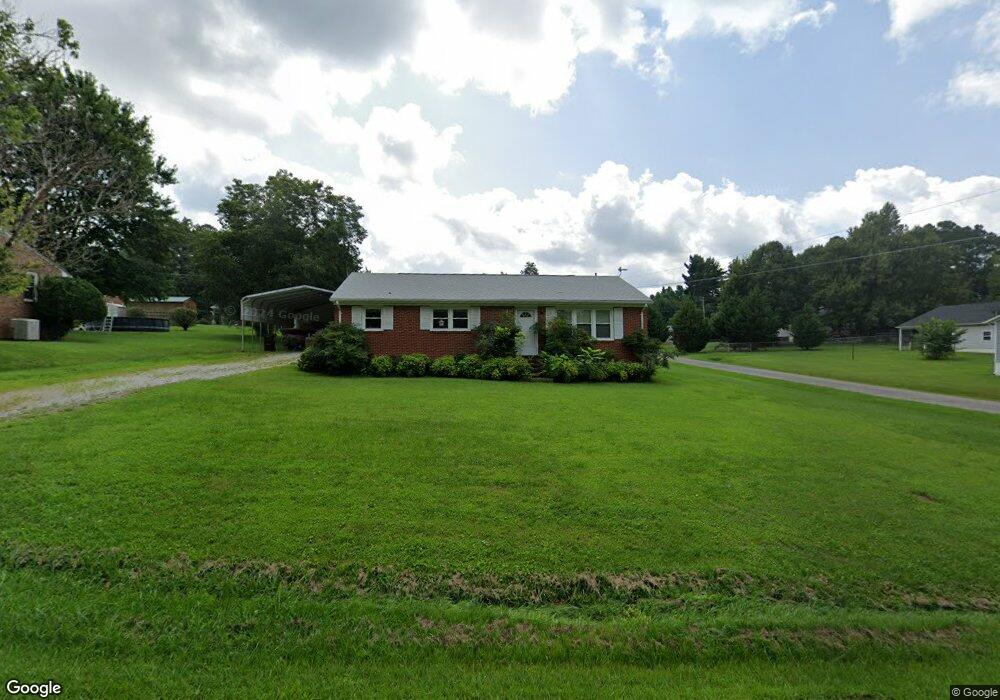1605 2nd St, Victoria, VA 23974 - photo 1