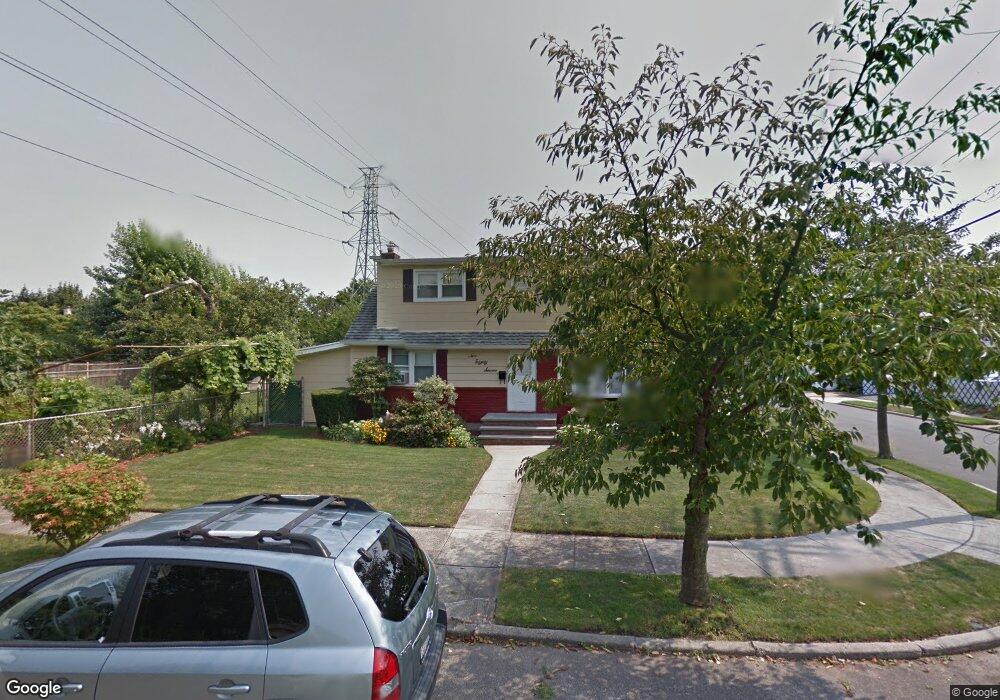 287 Hill St, Mineola, NY 11501 - photo 1