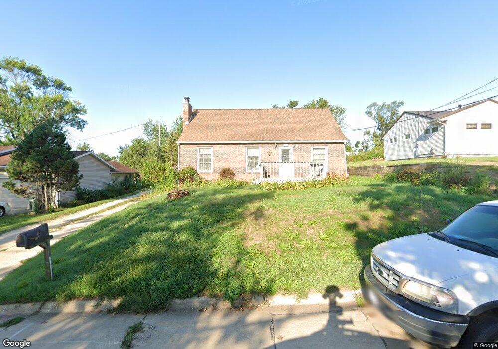 3200 Southland St SW, Cedar Rapids, IA 52404 - photo 1