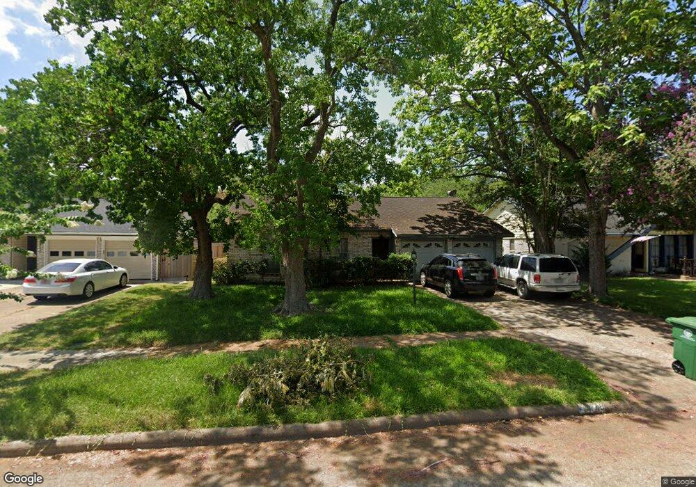 9746 Santa Monica Blvd, Houston, TX 77089 - photo 1