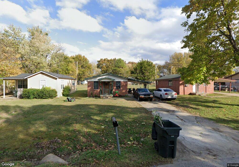 508 S Florence Ave, Claremore, OK 74017 - photo 1