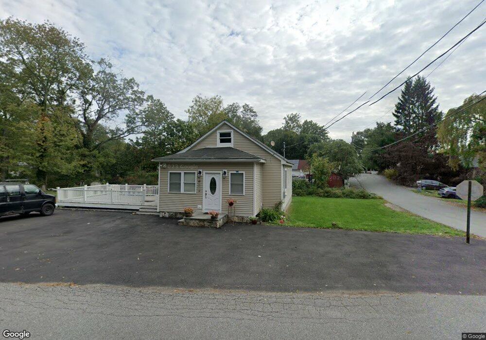 10 Avon Rd, Lake Peekskill, NY 10537 - photo 1