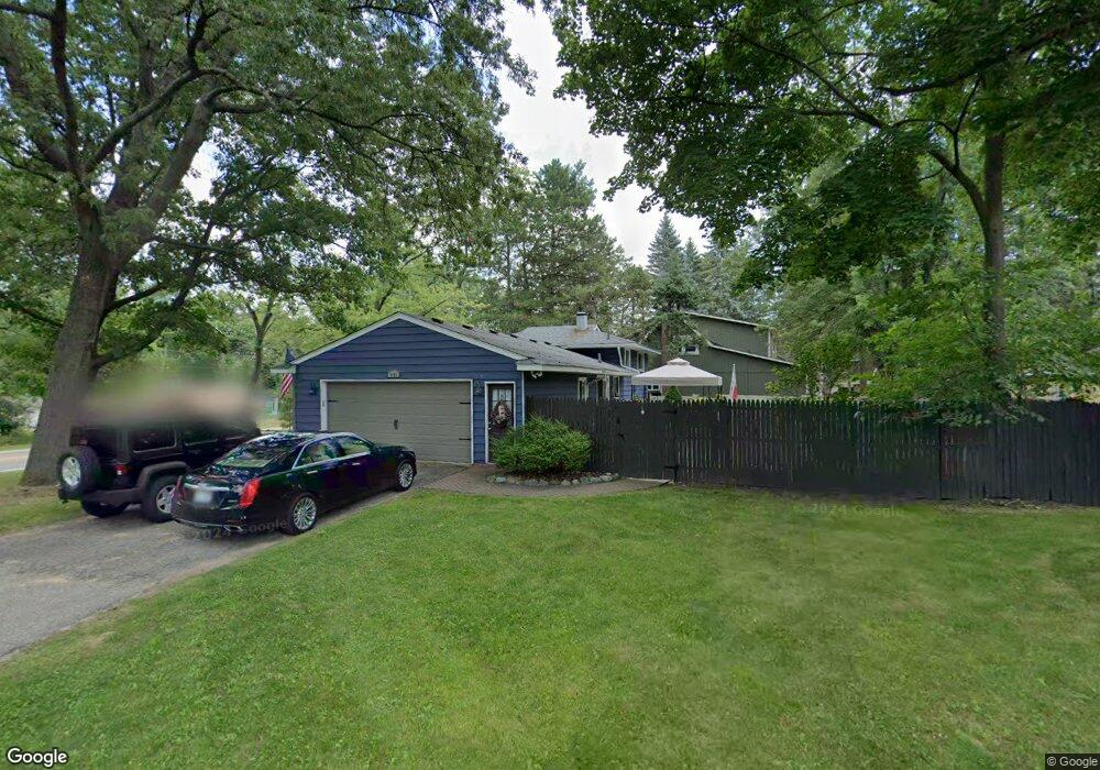 7121 Richardson Rd, West Bloomfield, MI 48323 - photo 1