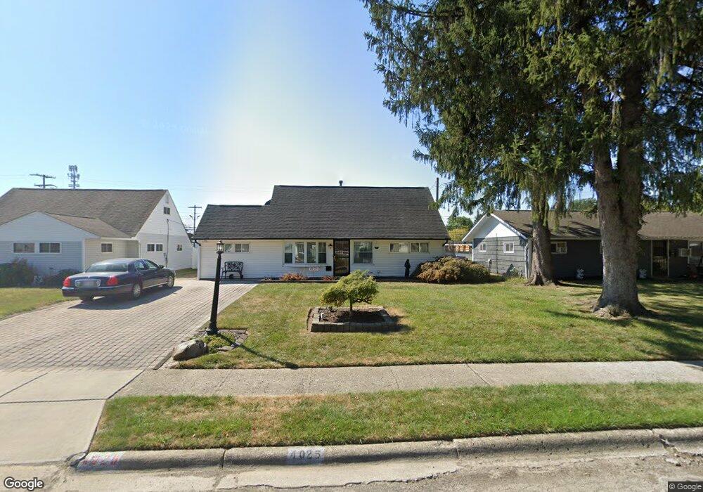 4025 Virginia Cir E, Columbus, OH 43213 - photo 1