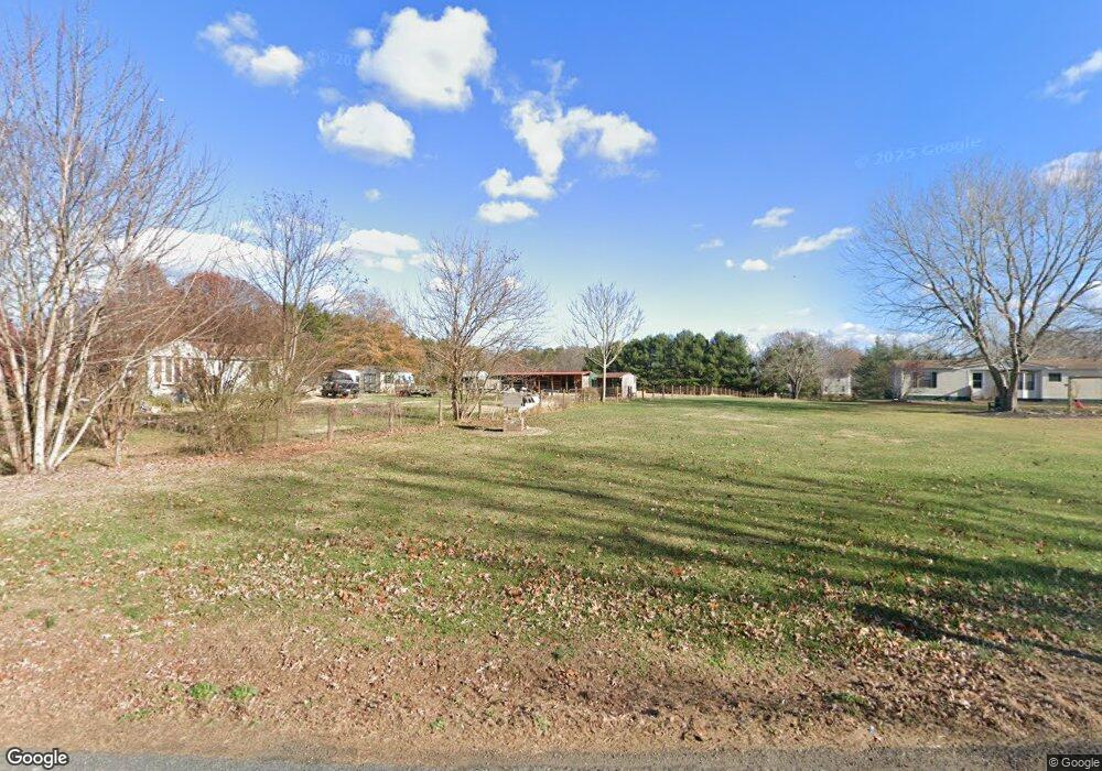 5593 Burr Hill Rd, Rhoadesville, VA 22542 - photo 1