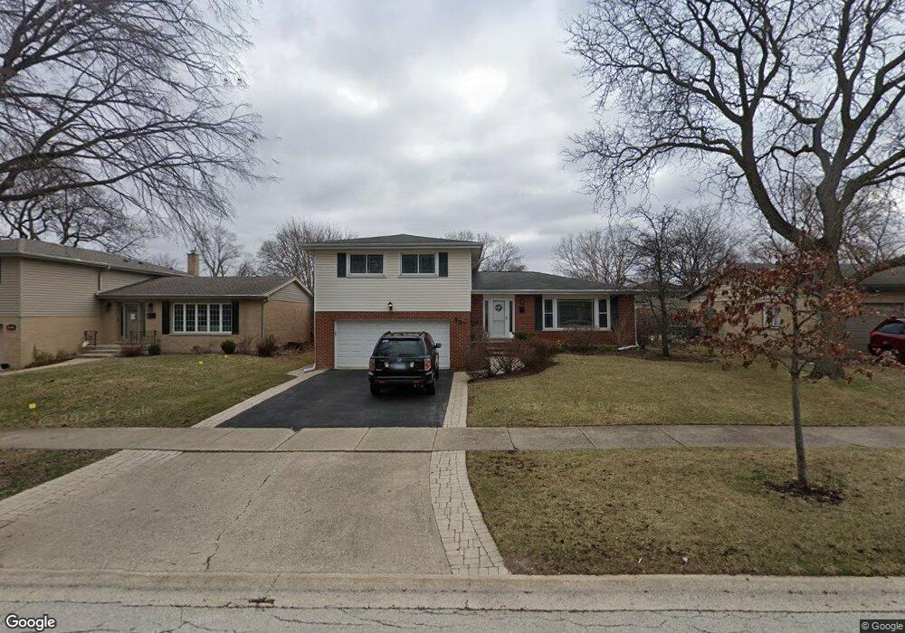 837 S Cedar Ave, Elmhurst, IL 60126 - photo 1
