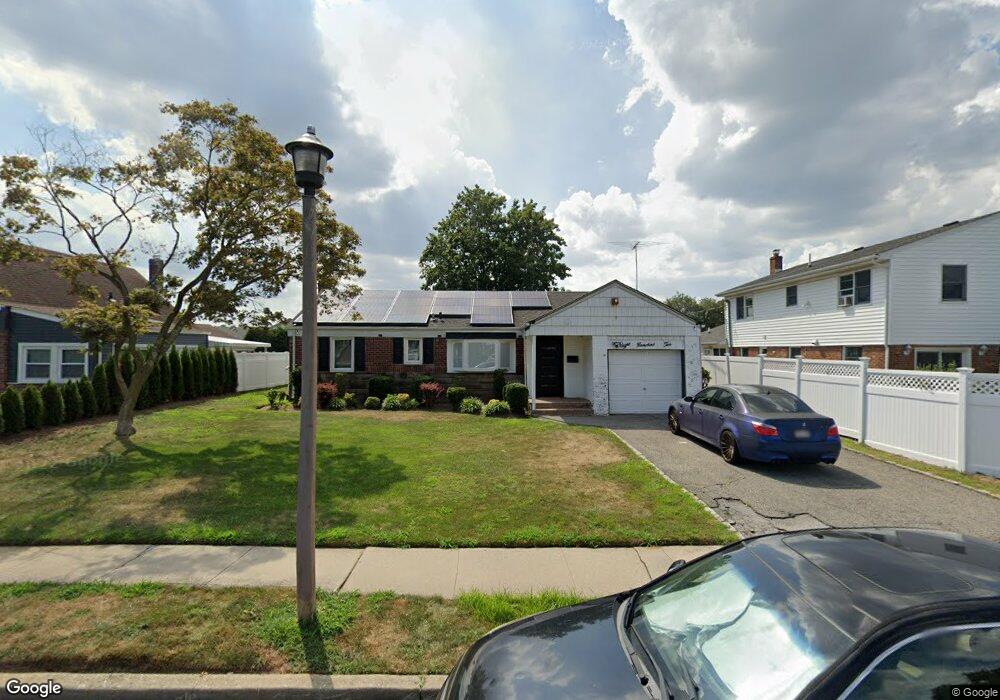 810 Palm Terrace, Franklin Square, NY 11010 - photo 1