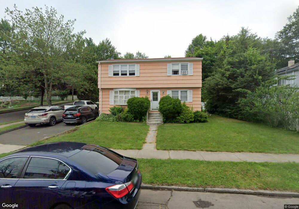 32 Elizabeth Ann Dr, New Haven, CT 06512 - photo 1