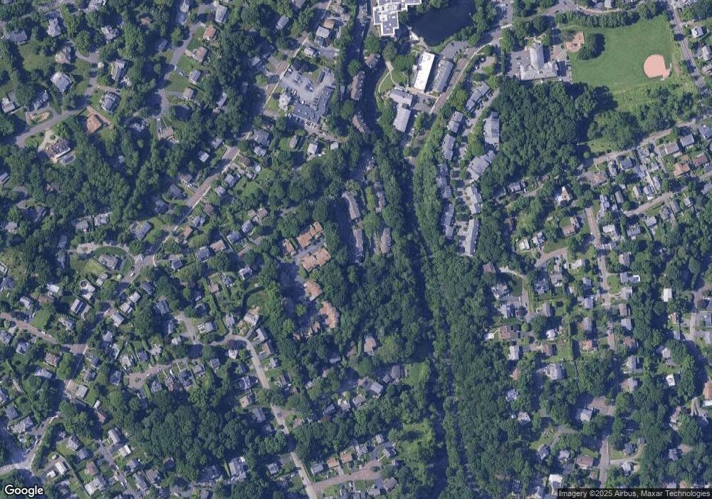 45 Ettl Ln unit 401, Greenwich, CT 06831 - photo 1