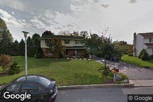 1128 Daniels St, Reading, PA 19605