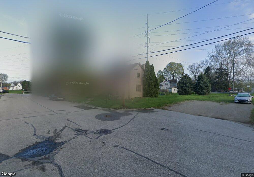 330 Walnut St, Auburn, IN 46706 - photo 1