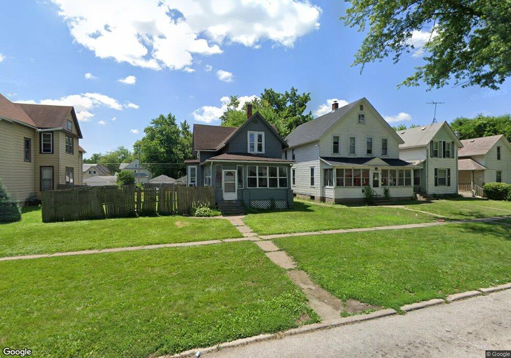 1925 W 2nd St, Davenport, IA 52802 - photo 1