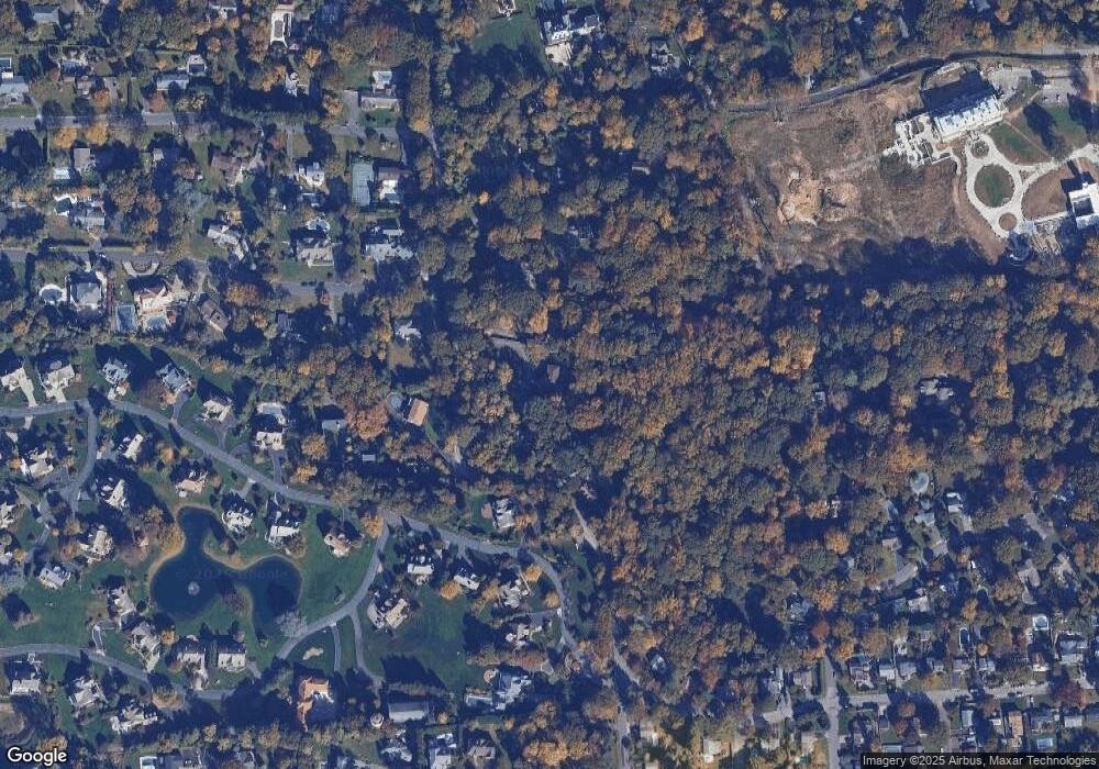 102 Red Spring Ln, Glen Cove, NY 11542 - photo 1