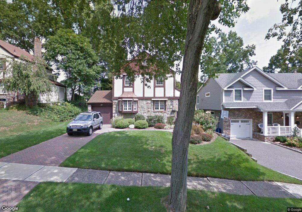 252 Manning Ave, River Edge, NJ 07661 - photo 1