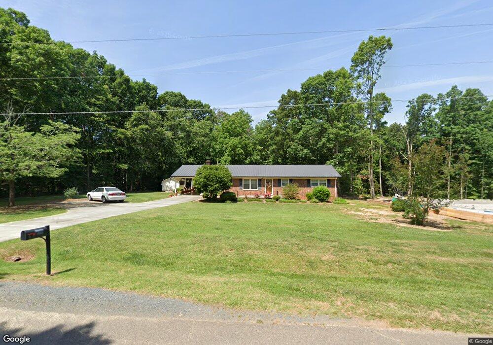 1862 Lantern Dr, Asheboro, NC 27205 - photo 1