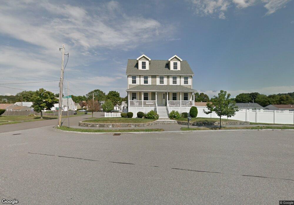 4 Tower Hill Cir, Lynn, MA 01905 - photo 1