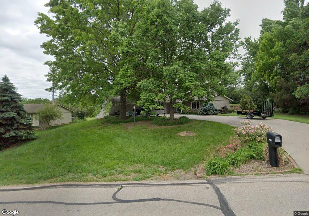 6711 SW 40th St, Topeka, KS 66610 - photo 1