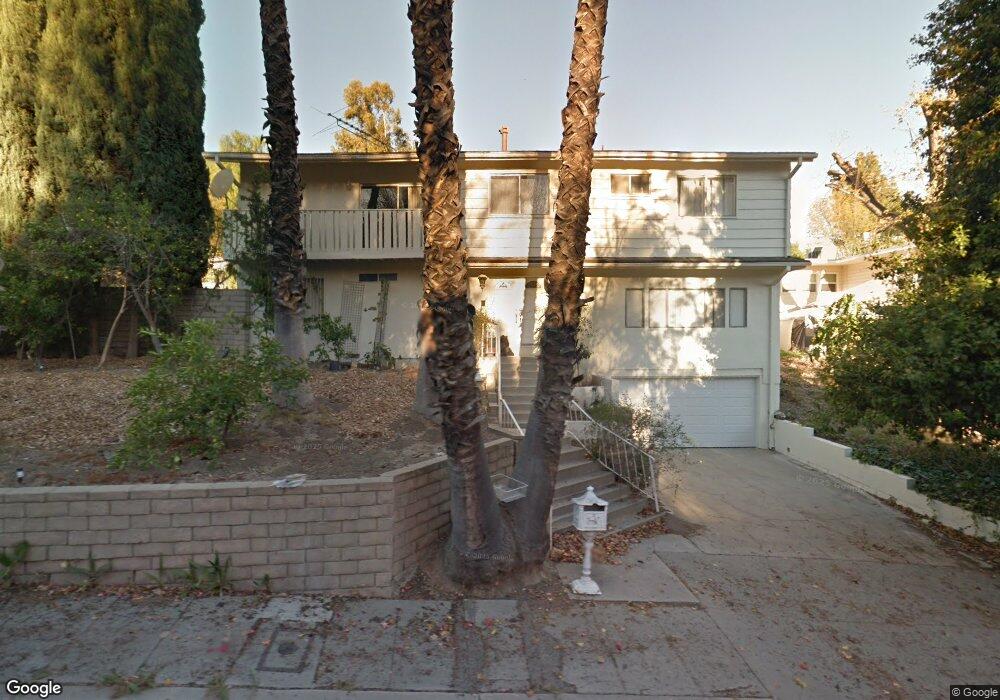 22325 Macfarlane Dr, Woodland Hills, CA 91364 - photo 1