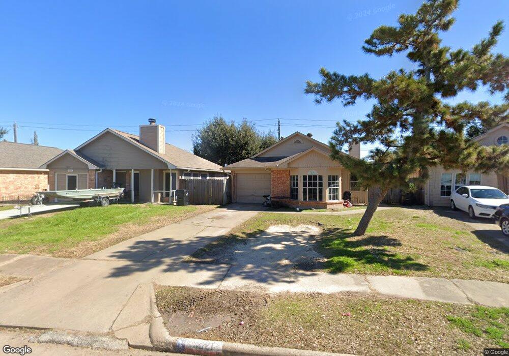 4921 Greenwood Dr, Rosenberg, TX 77471 - photo 1