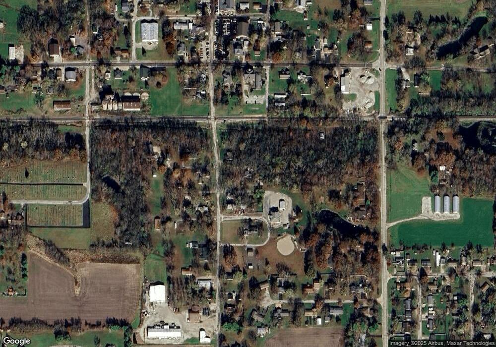 205 S Vine St, Camargo, IL 61919 - photo 1