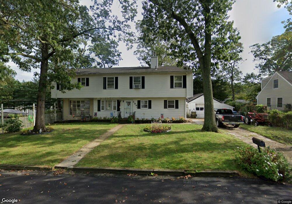 506 Middle Ln, Howell, NJ 07731 - photo 1
