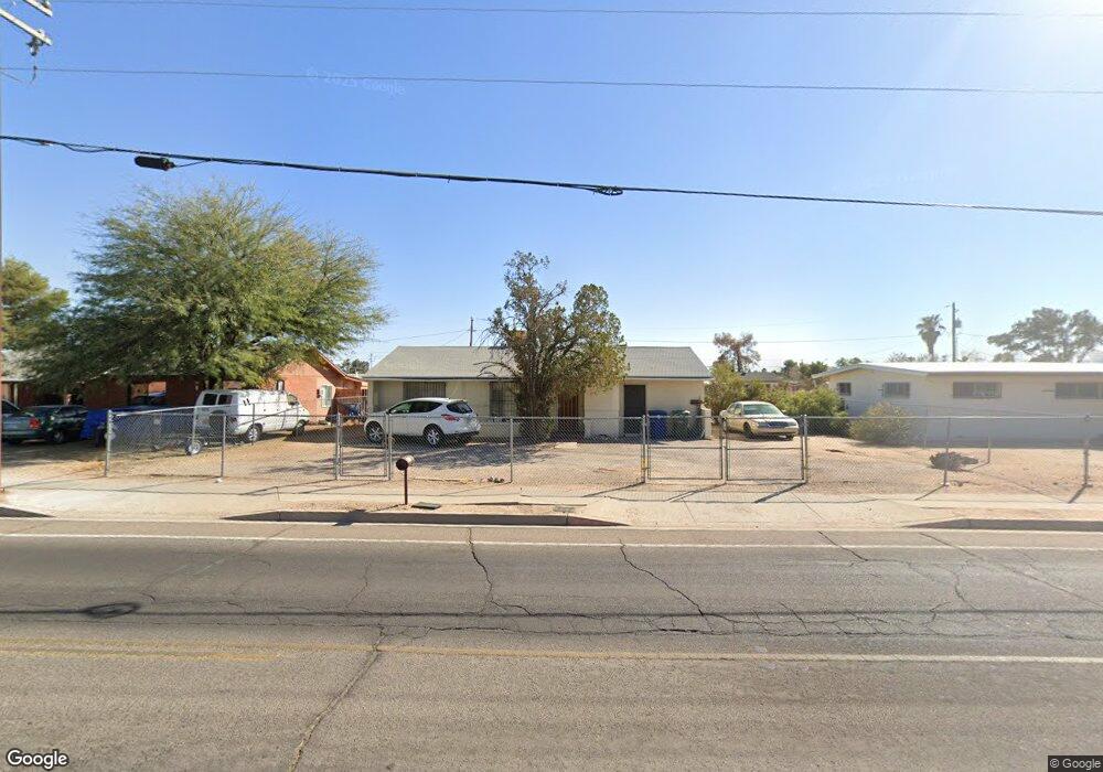 510 E Roger Rd, Tucson, AZ 85705 - photo 1
