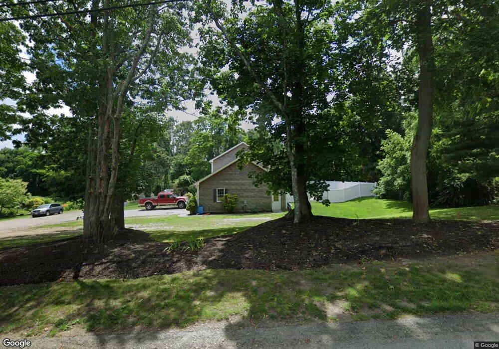 102 Kickemuit Ave, Bristol, RI 02809 - photo 1