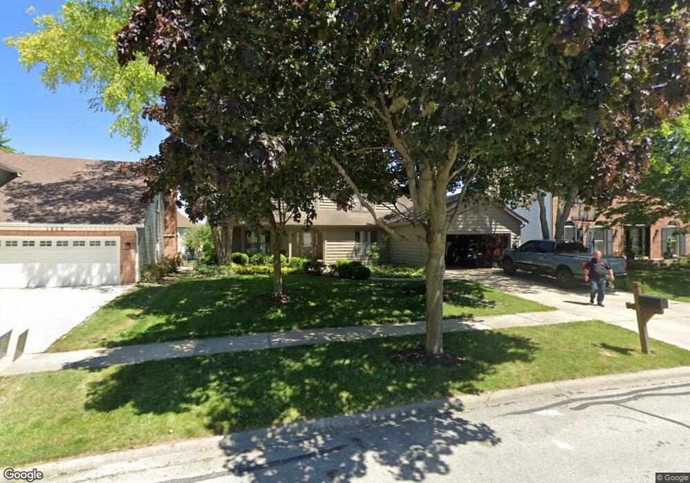 1812 Syracuse Rd, Naperville, IL 60565 - photo 1