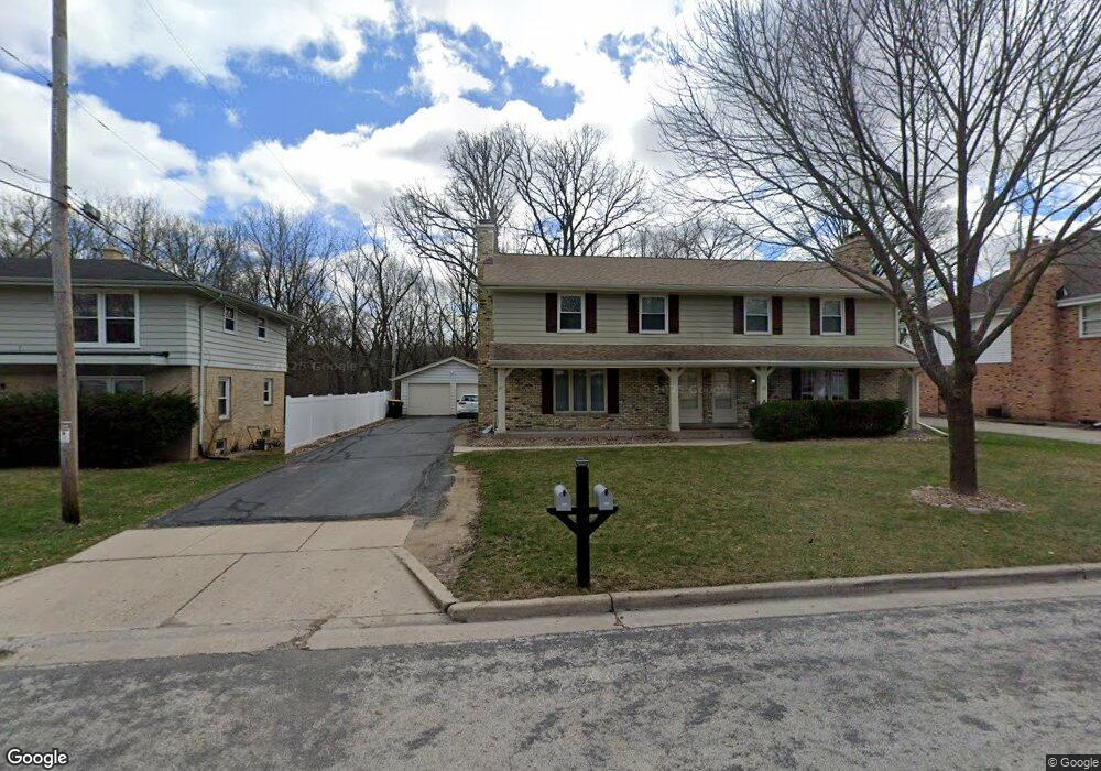 11723 W Diane Dr, Milwaukee, WI 53226 - photo 1