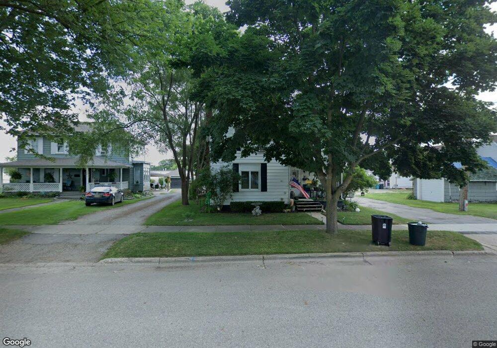 120 Maple St, Bad Axe, MI 48413 - photo 1