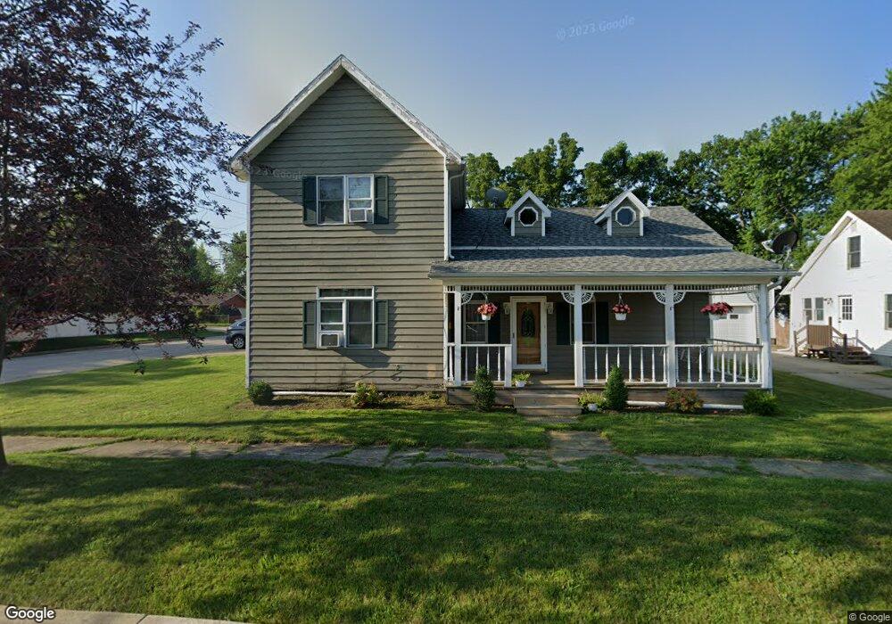 112 Beech St E, Three Oaks, MI 49128 - photo 1