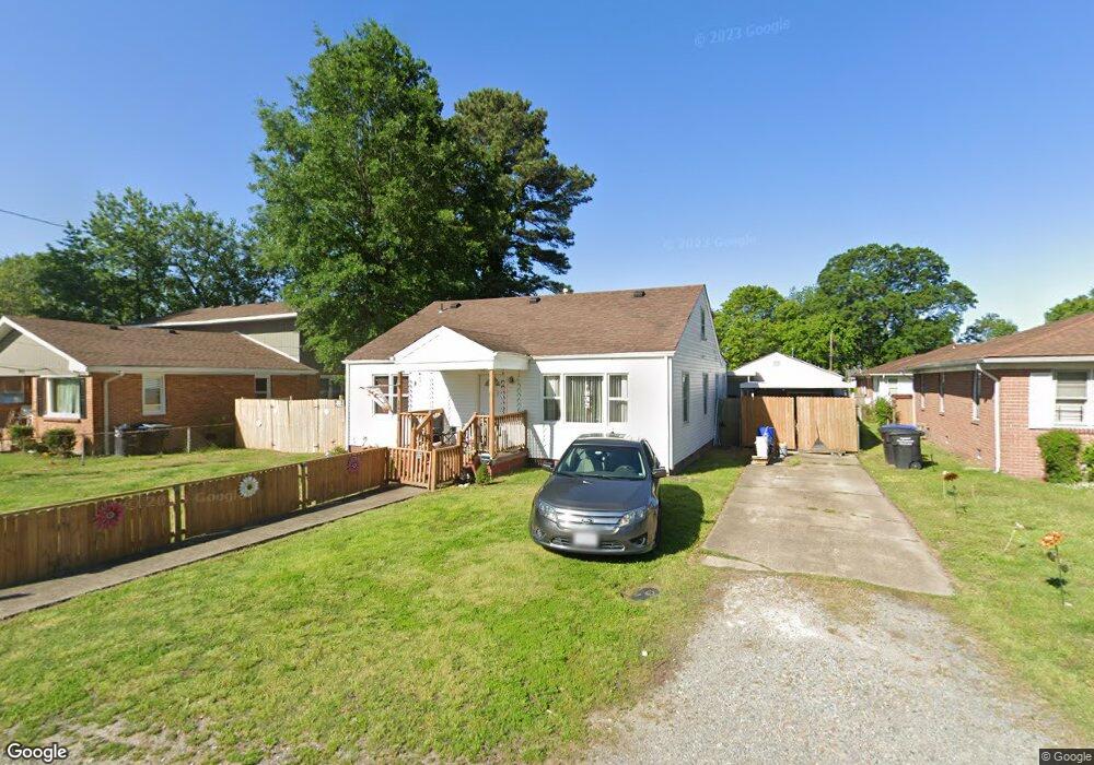 2418 Staunton Ave, Portsmouth, VA 23704 - photo 1