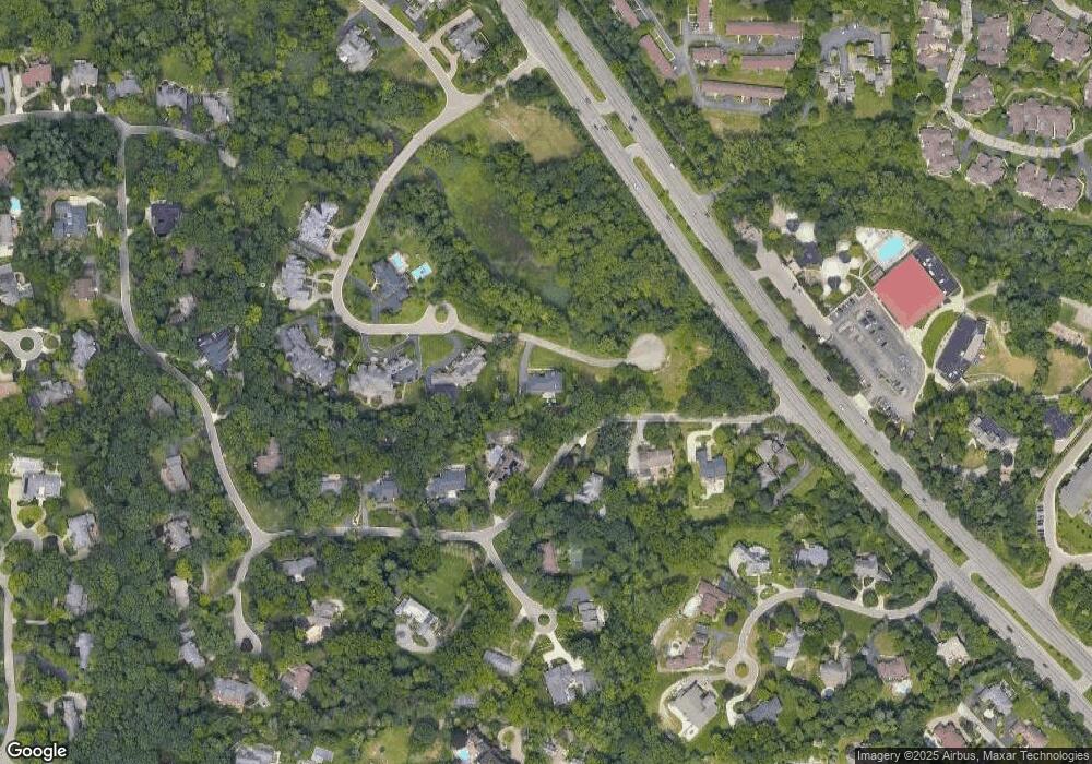 604 Barrington Park unit Bldg-Unit, Bloomfield Hills, MI 48304 - photo 1