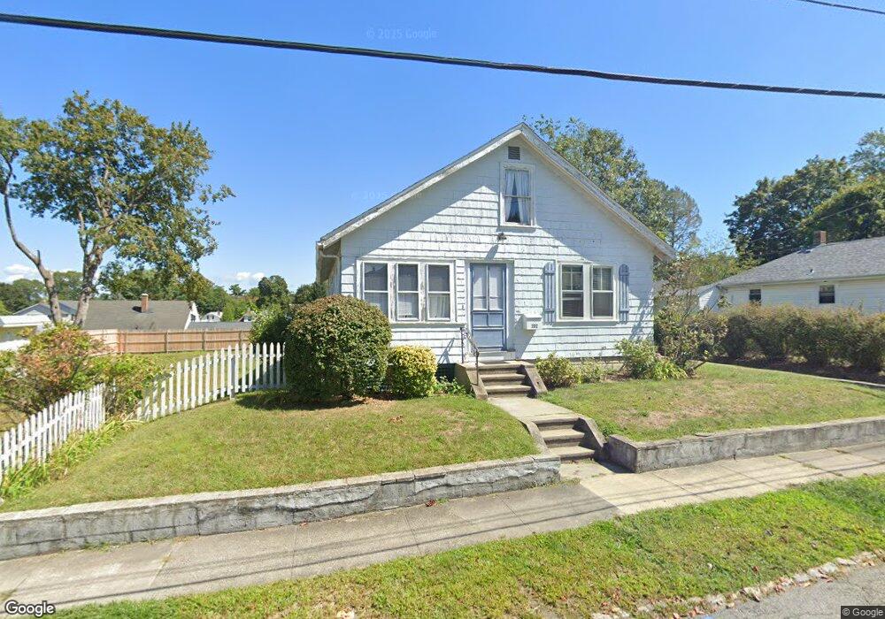202 Milton Rd, Warwick, RI 02888 - photo 1