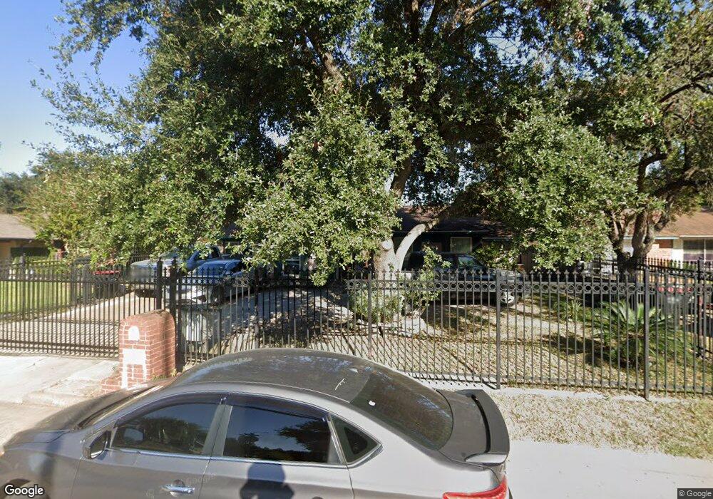 10214 Scotsbrook Dr, Houston, TX 77038 - photo 1