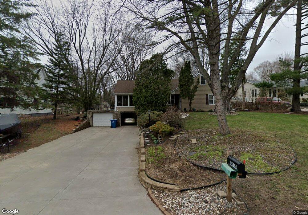 4940 Highcrest Dr, Excelsior, MN 55331 - photo 1