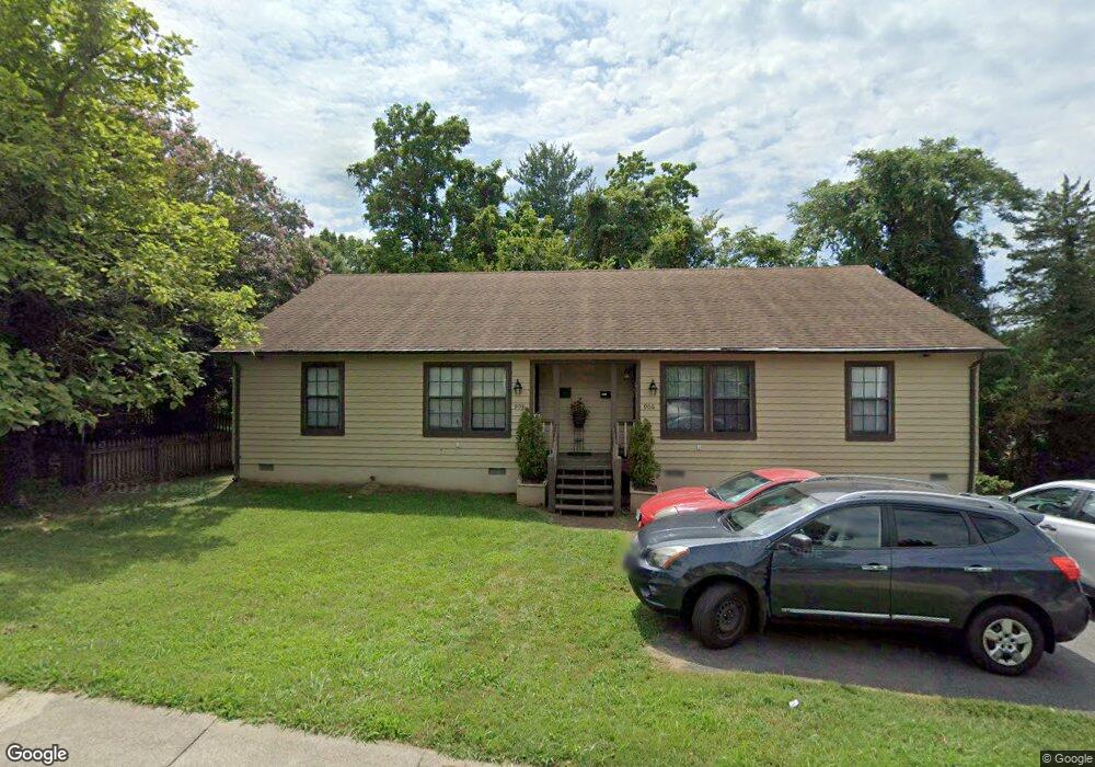 908 Calhoun St, Charlottesville, VA 22901 - photo 1