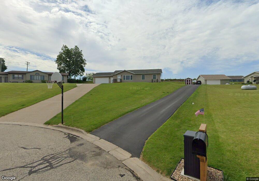 106 Taylor Ct, Potosi, WI 53820 - photo 1