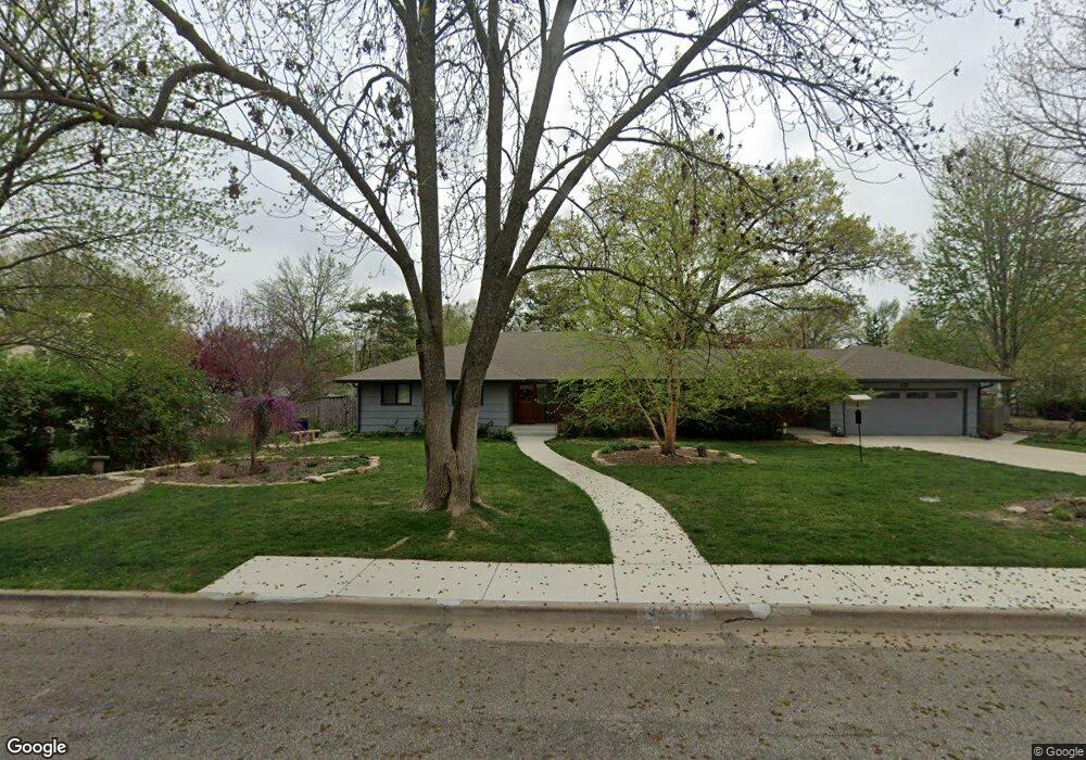 3621 SW Windsor Ct, Topeka, KS 66604 - photo 1