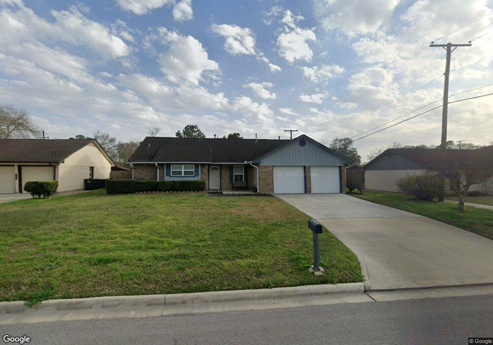 391 Windsor Square, Alvin, TX 77511 - photo 1