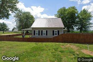 515 W Sweet St, Hull, IL 62343
