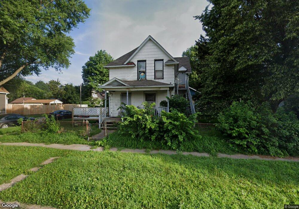 2128 Dixwell St, Davenport, IA 52802 - photo 1