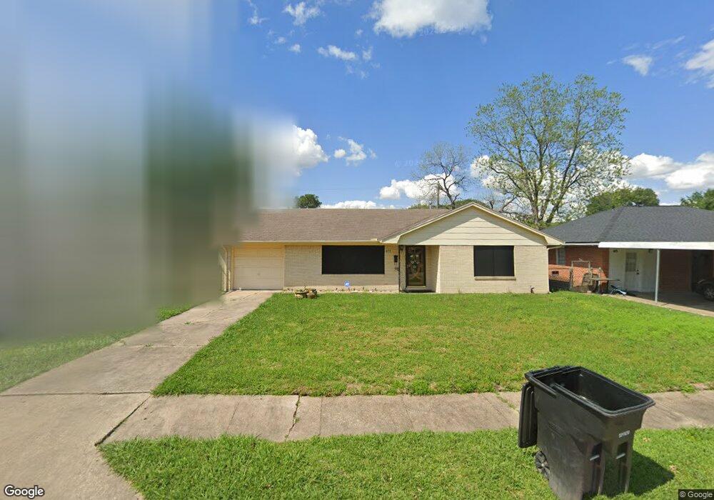 611 Bizerte St, Houston, TX 77022 - photo 1